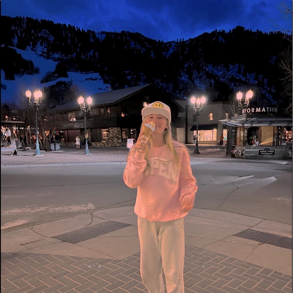 Meet your Posher, Sienna